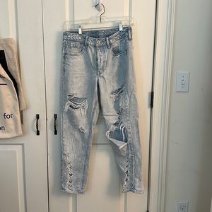 High rise ripped jeans